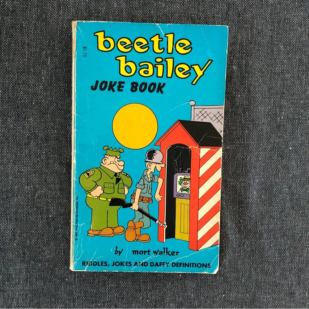 Beetle Bailey Joke Book by Mort Walker VINTAGE Jokes Riddles & Daffy Definitions